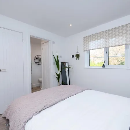 Stratford-Upon-Avon Luxury Snug With Free Parking Apartment Exterior photo