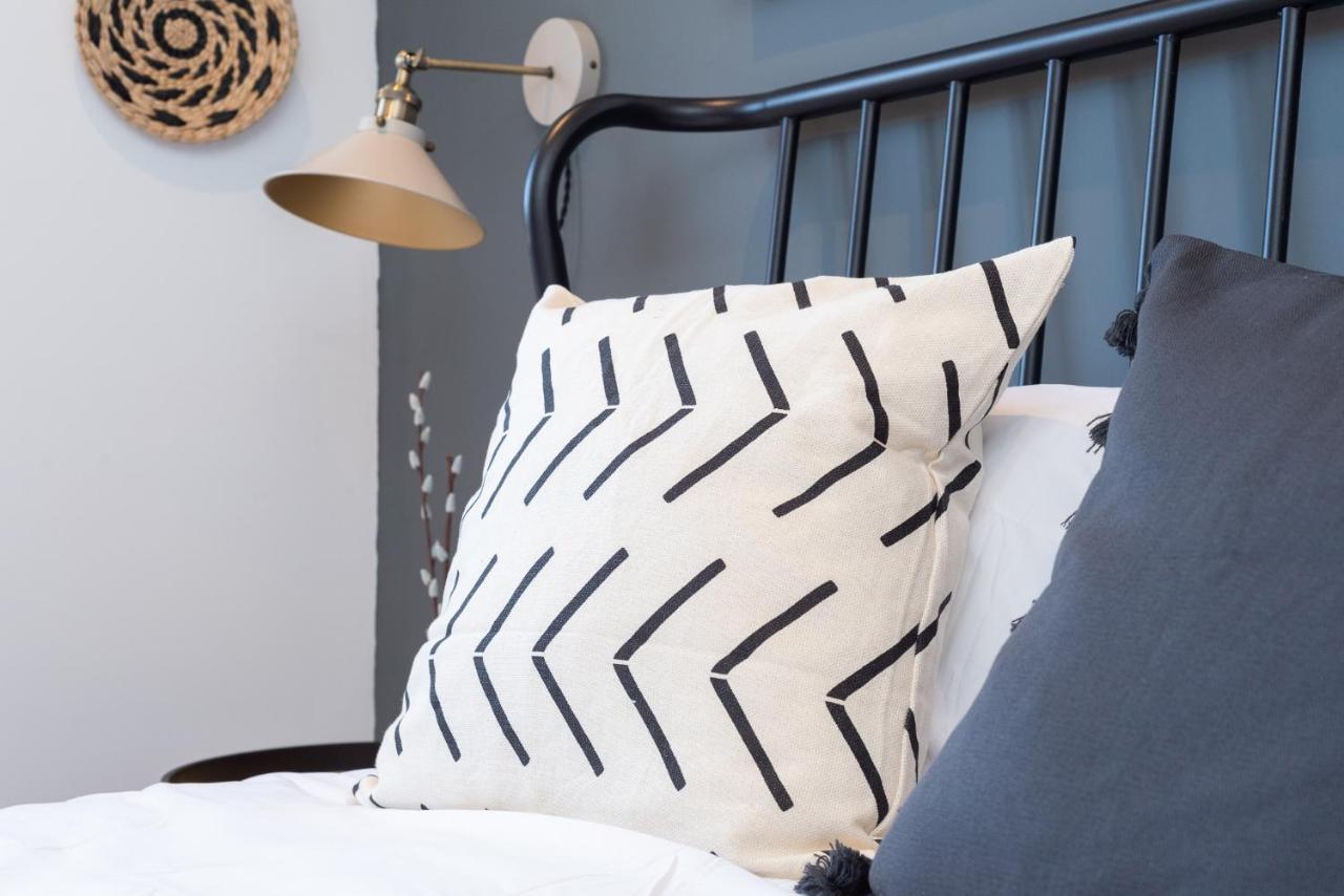 Apartment Luxury Snug With Free Parking *